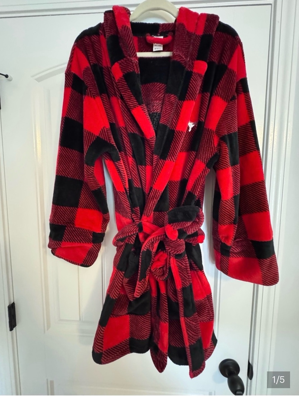 PINK Victoria's Secret Red & Black Buffalo Plaid Plush Robe